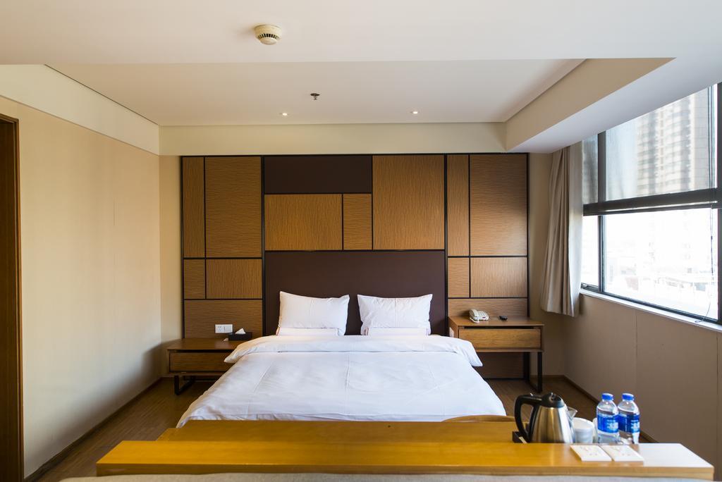 Ji Hotel Shanghai Xujiahui Room photo