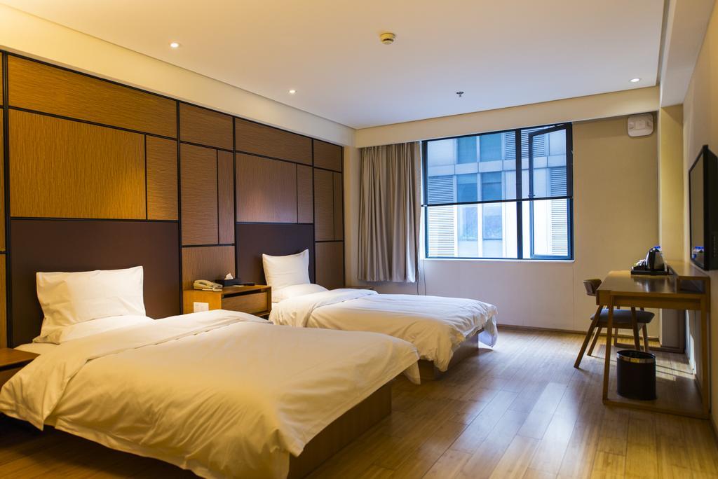 Ji Hotel Shanghai Xujiahui Exterior photo